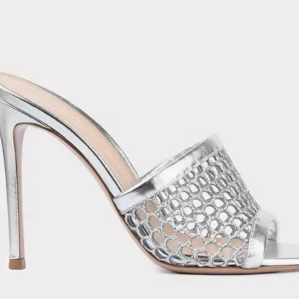 NEW Gianvito Rossi metallic mesh heels